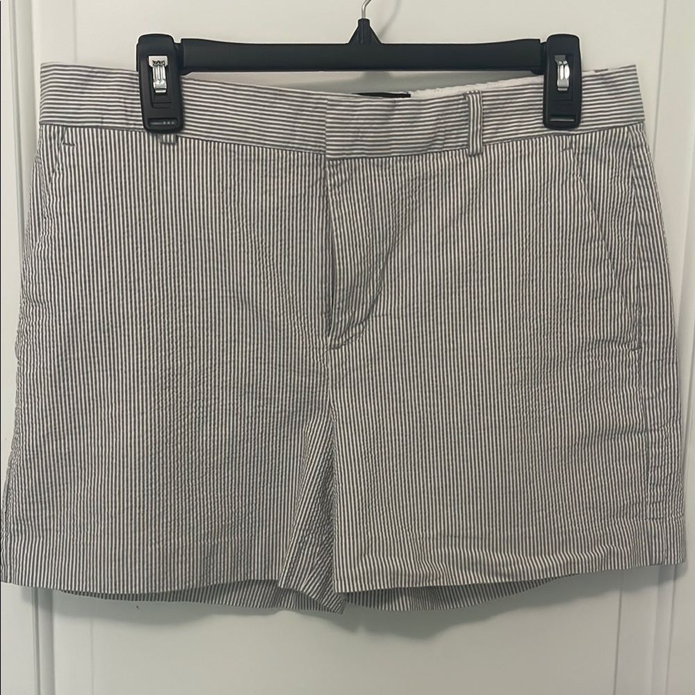 Banana Republic Grey and White Seersucker Shorts Classic Style